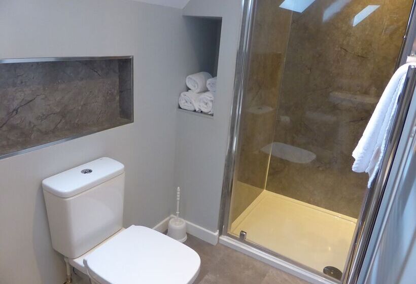 Birch Lodge 13 With Hot Tub