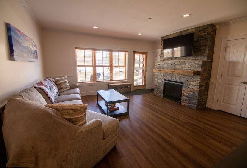 Cranmore Condominium Lodging