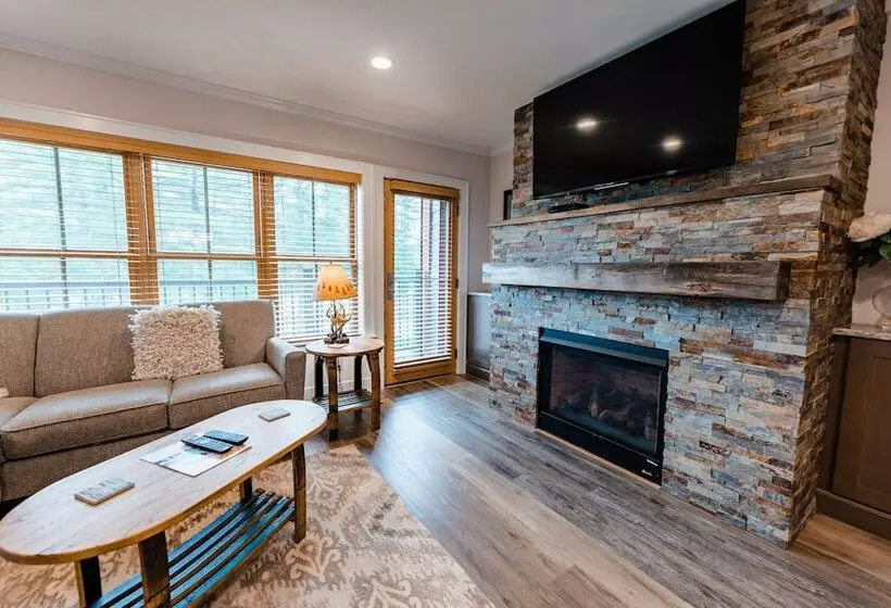 Cranmore Condominium Lodging