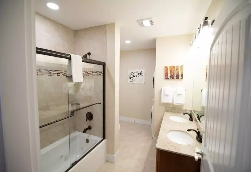 Cranmore Condominium Lodging