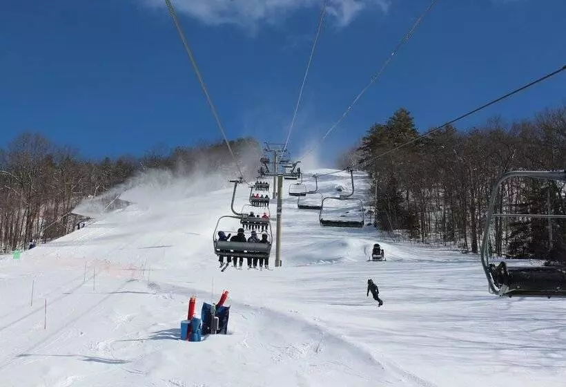 Cranmore Condominium Lodging