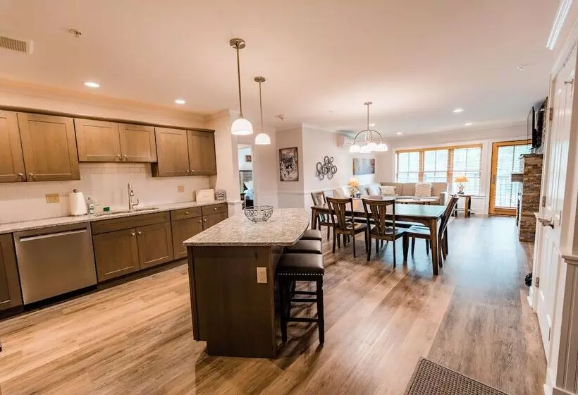 Cranmore Condominium Lodging