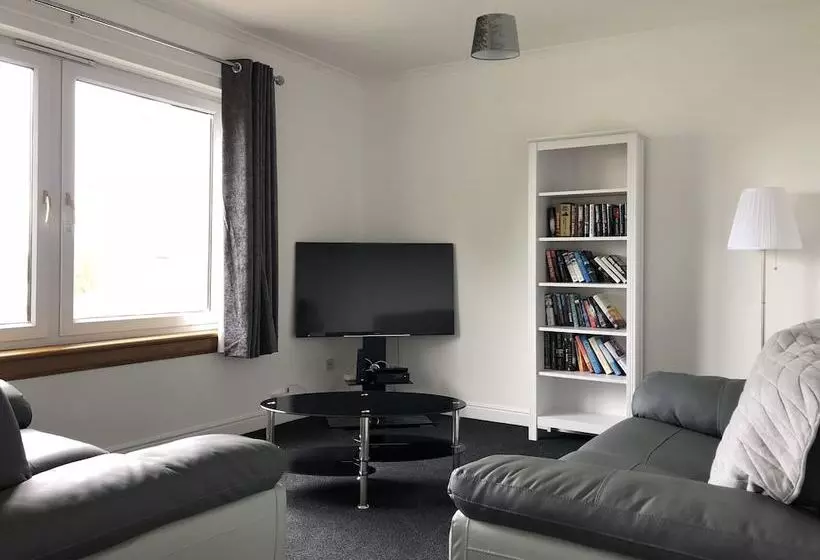 Dysart Sea View Apartment