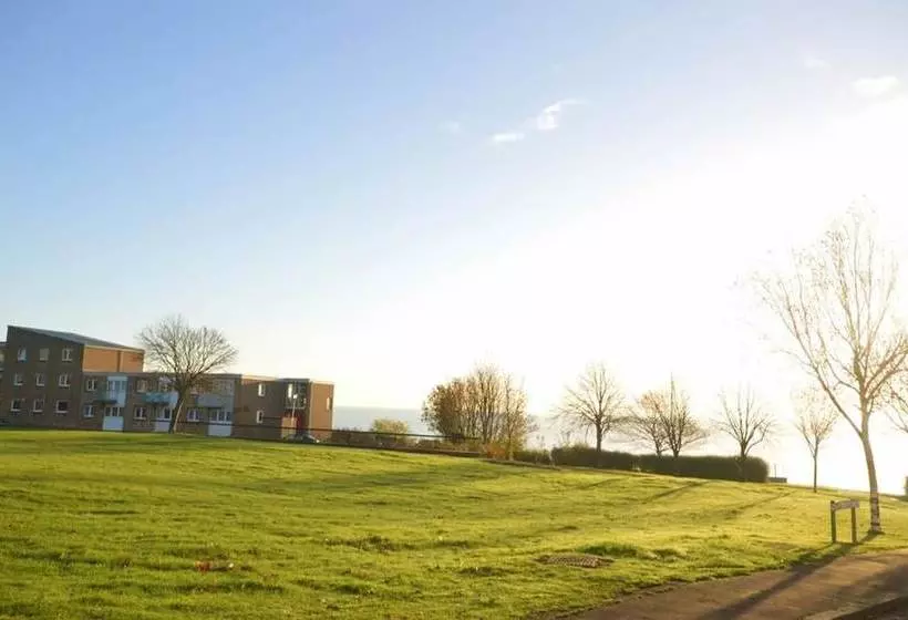 Dysart Sea View Apartment