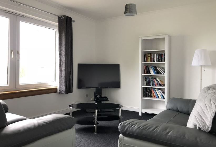 Dysart Sea View Apartment