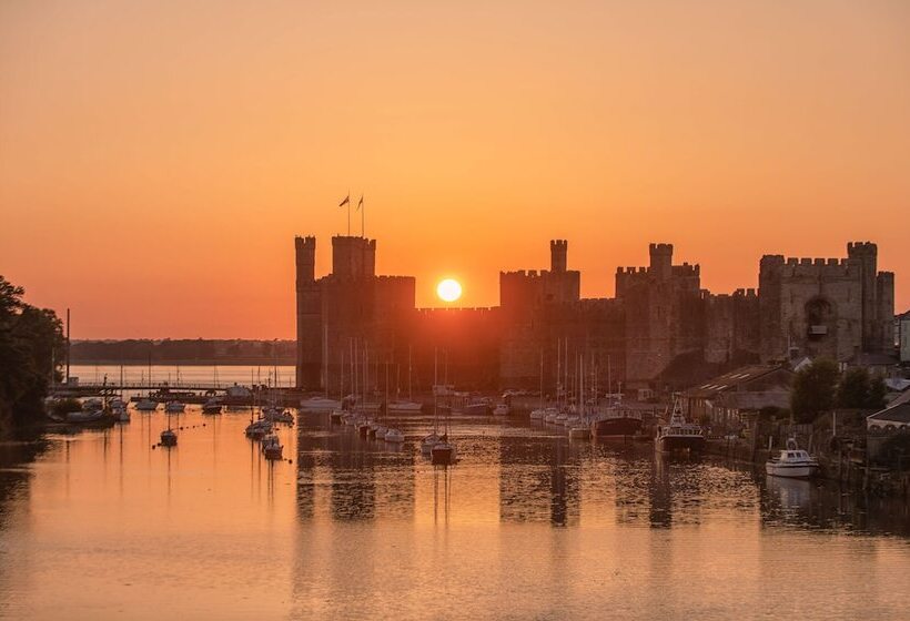 Lon Y Traeth Bed & Breakfast