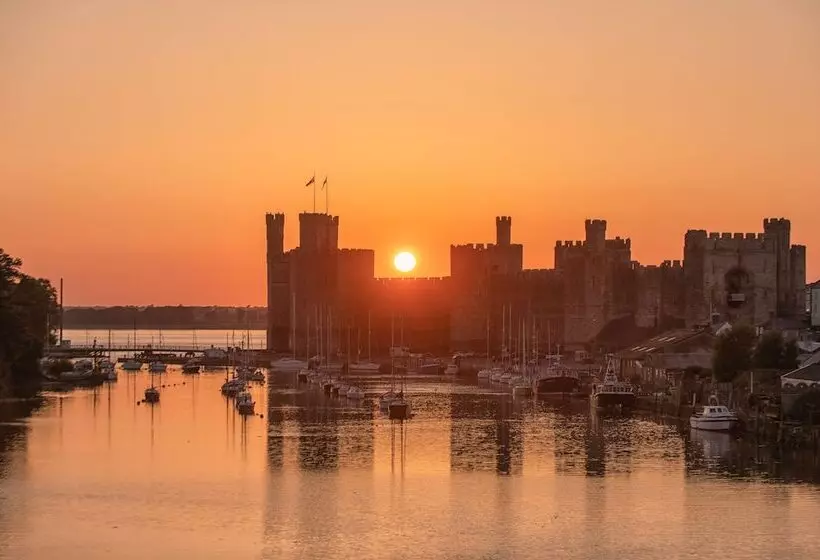 Lon Y Traeth Bed & Breakfast