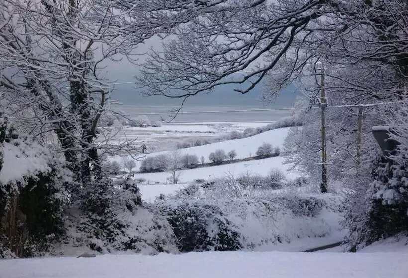 Lon Y Traeth Bed & Breakfast