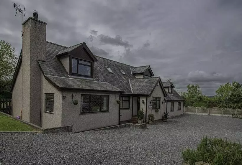 Lon Y Traeth Bed & Breakfast