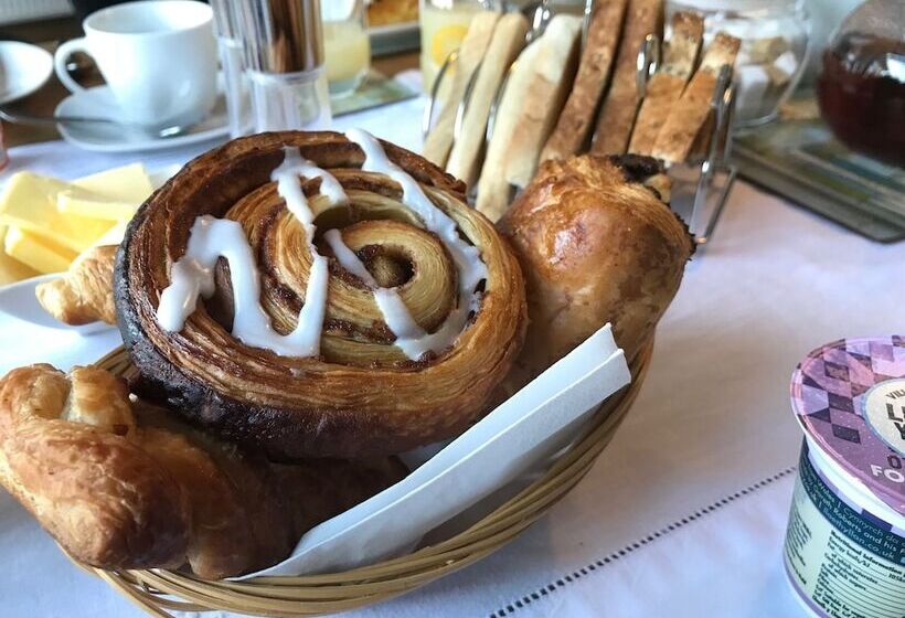 Lon Y Traeth Bed & Breakfast