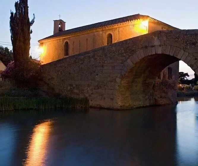 ホテル Barge Beatrice Cruises On The Canal Du Midi