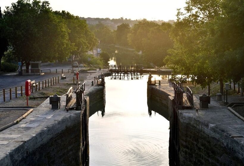 호텔 Barge Beatrice Cruises On The Canal Du Midi