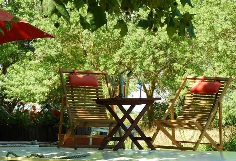 호텔 Barge Beatrice Cruises On The Canal Du Midi