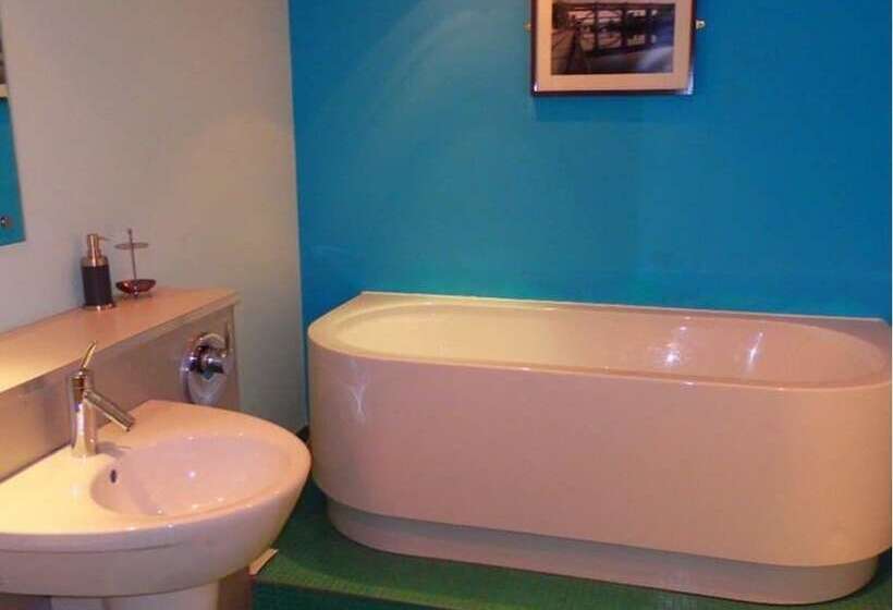 Luxurious City Centre Penthouse