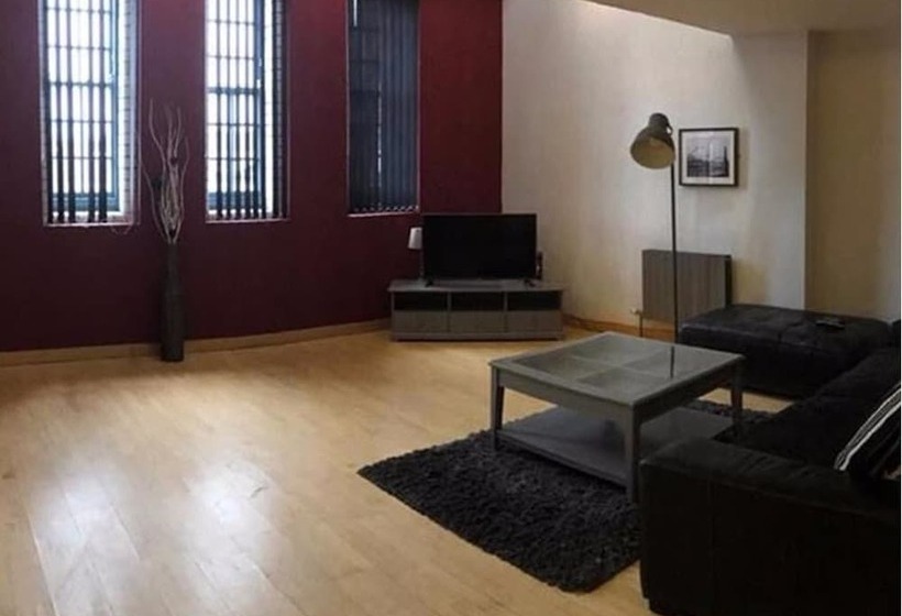 Luxurious City Centre Penthouse