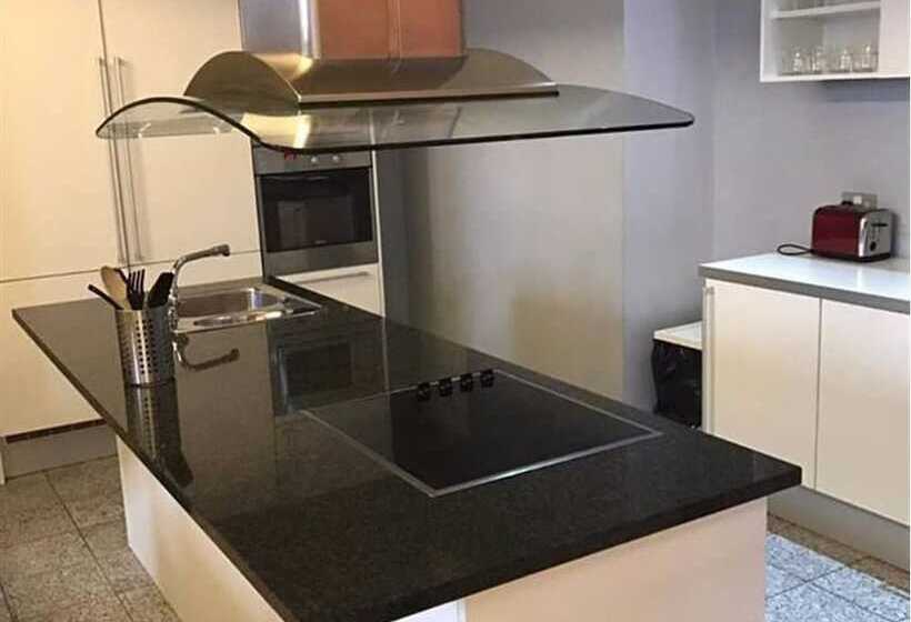 Luxurious City Centre Penthouse