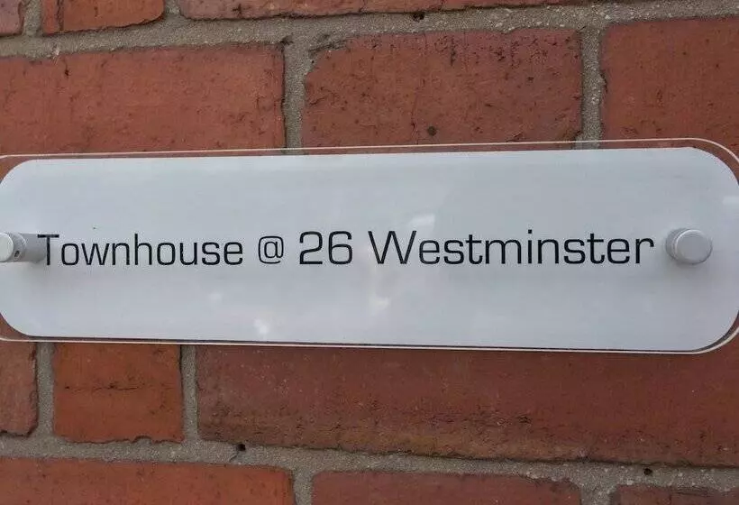 پانسیون Townhouse Plus @ Westminster Street Crewe