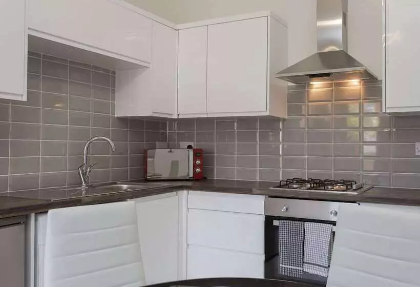 پانسیون Townhouse Plus @ Westminster Street Crewe