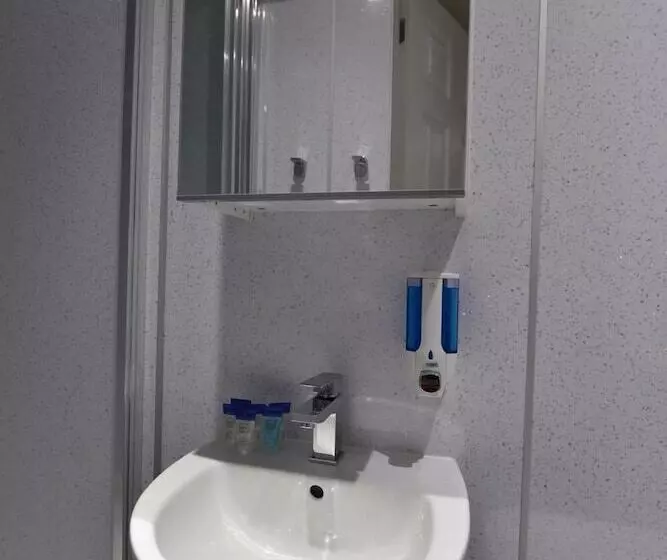 First   Slateford House Apartment