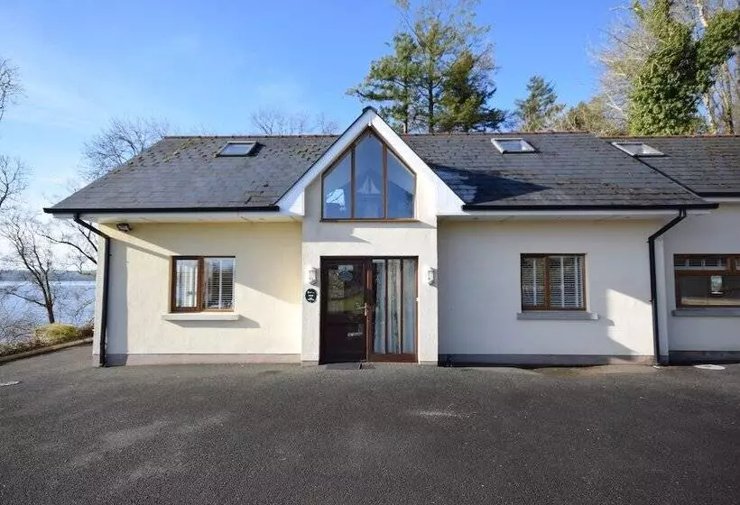 Inishclare Cottages