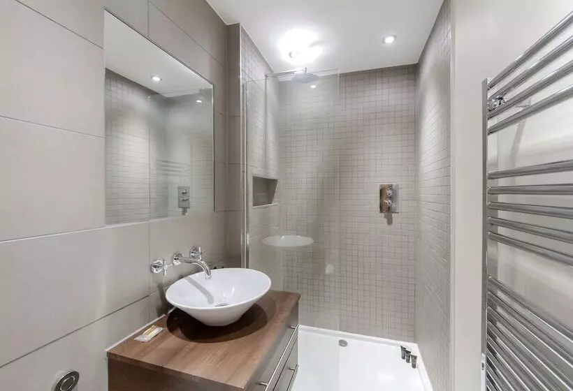 Roomspace Apartments  Kinnaird Court