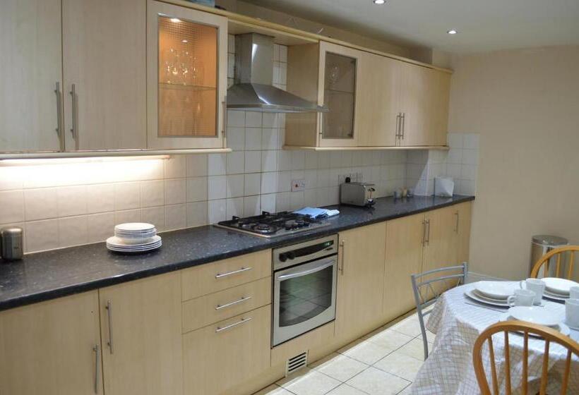 The Townhouse Newcastle