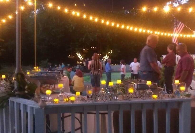 7 Bedroom Manor Near Appomattox & Lynchburg