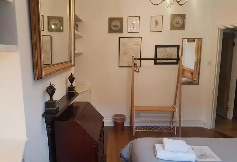 پانسیون Cozy Place