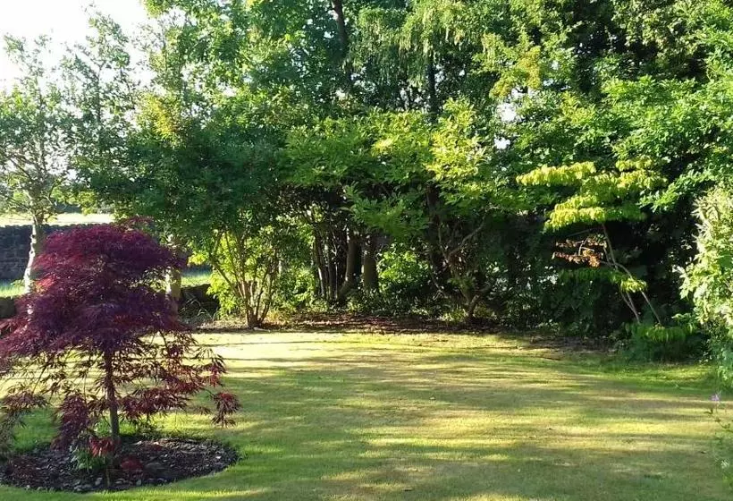 Majatalo Peel Hey Guest House