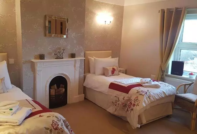 Majatalo Peel Hey Guest House