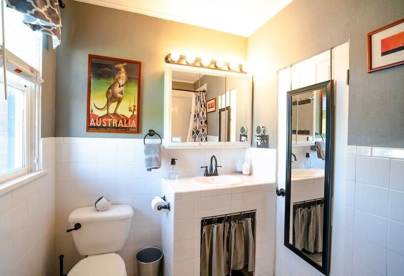 Cannabis Castle Historic Home In Baker District