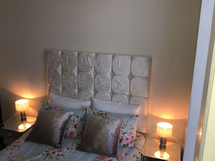 Ground Floor Apartment Near Gla Airport