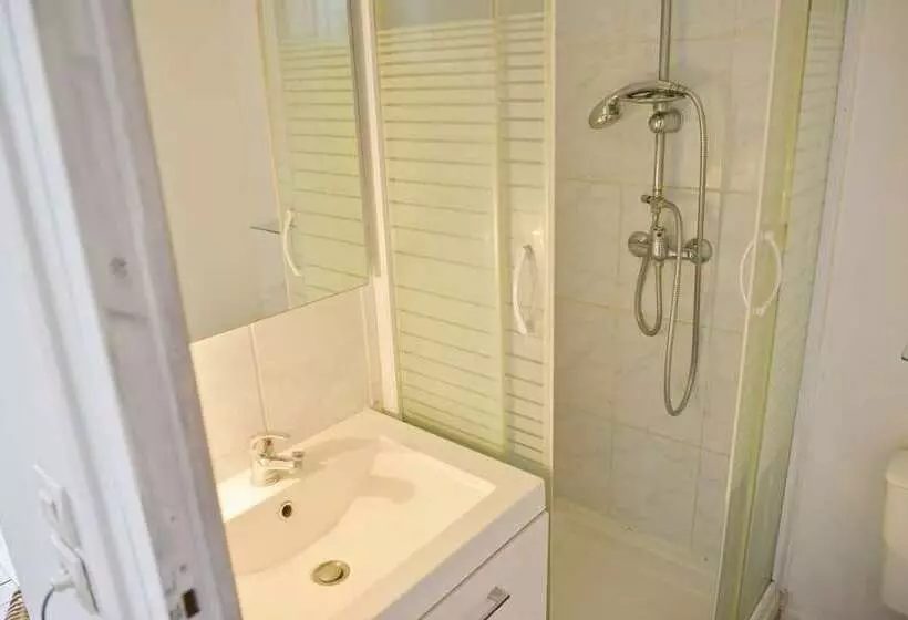 ホテル Appartement Dernier Sous
