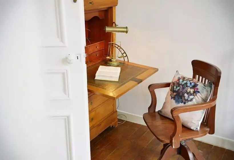 ホテル Appartement Dernier Sous