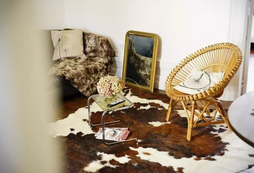 ホテル Appartement Dernier Sous