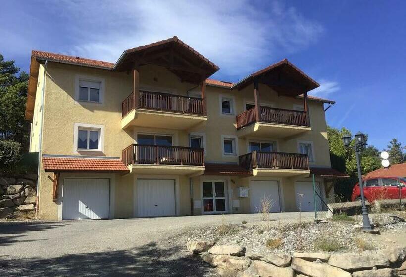 Les Balcons De La Luye