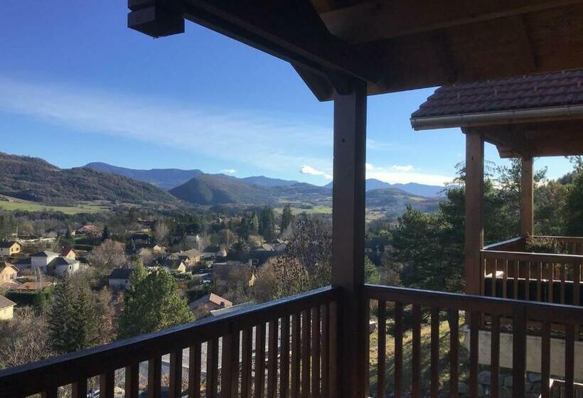 Les Balcons De La Luye