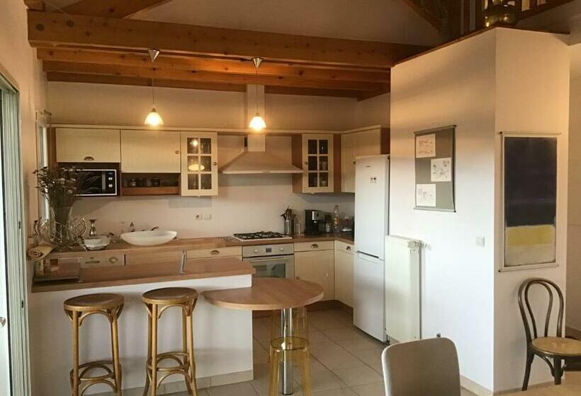 Les Balcons De La Luye