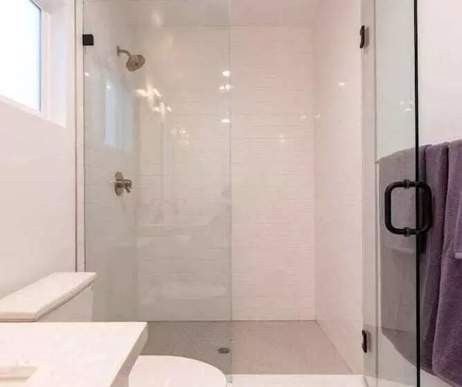 Newly Remodeled 3 Bdr House Near Dodgers Stadium