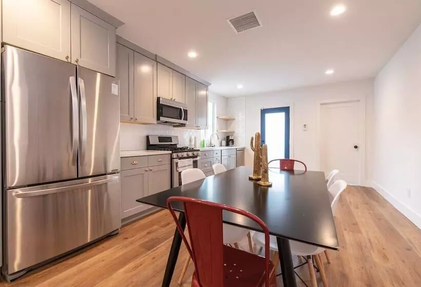 Newly Remodeled 3 Bdr House Near Dodgers Stadium