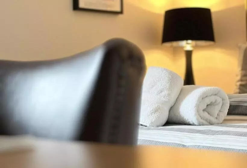 Majatalo Princetown Guesthouse