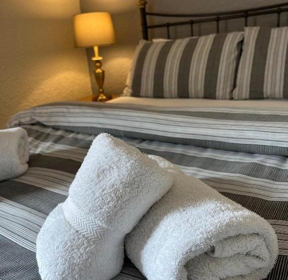 פנסיון Princetown Guesthouse