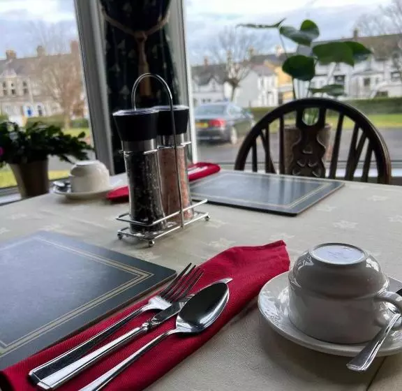 Majatalo Princetown Guesthouse