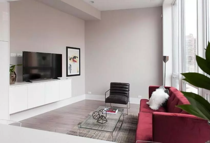 Sonder At 943 Crosby