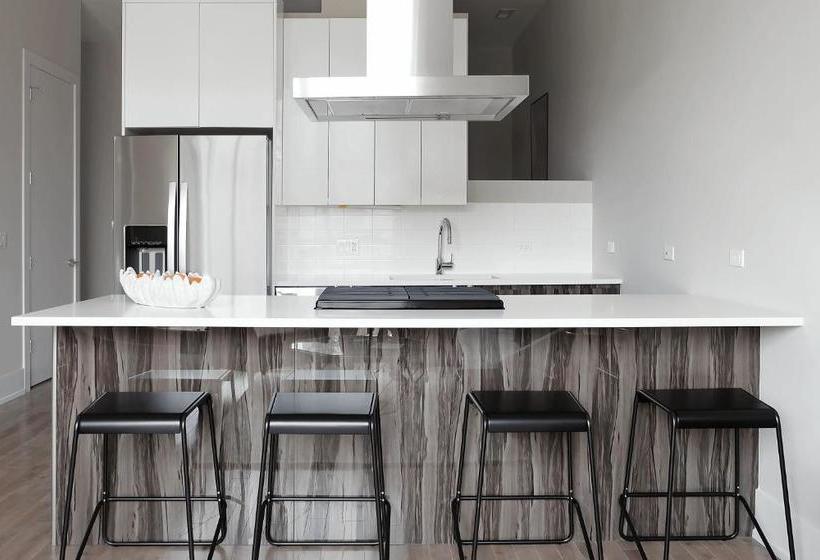 Sonder At 943 Crosby