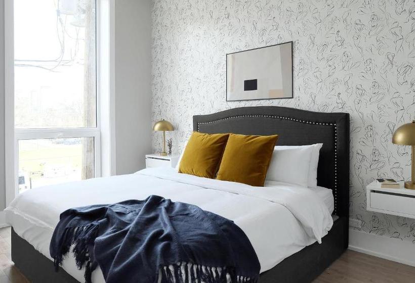 Sonder At 943 Crosby