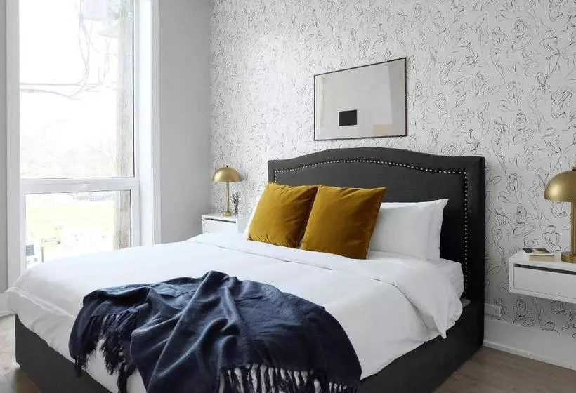 Sonder At 943 Crosby