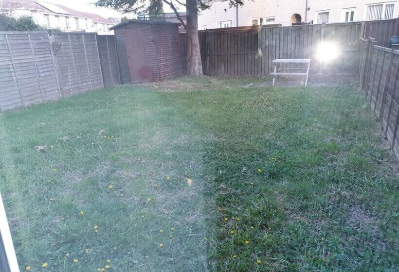 South Shield S Diamond 3 Bedroom House Sleeps 6