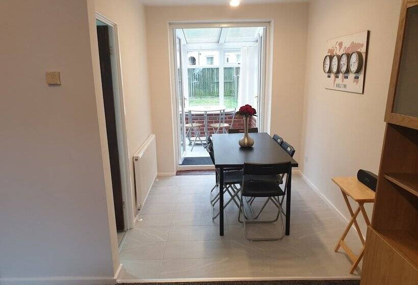 South Shield S Diamond 3 Bedroom House Sleeps 6