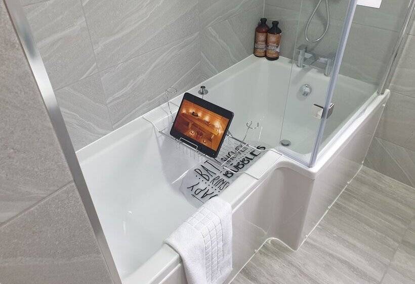 South Shield S Diamond 3 Bedroom House Sleeps 6